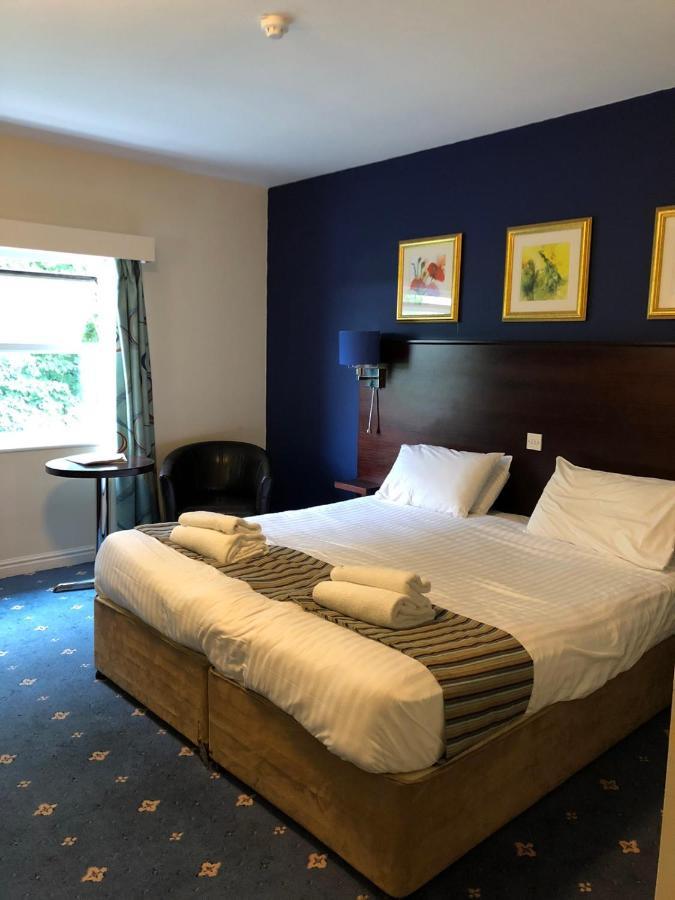 Stafford South Hatherton Hotel Penkridge Buitenkant foto