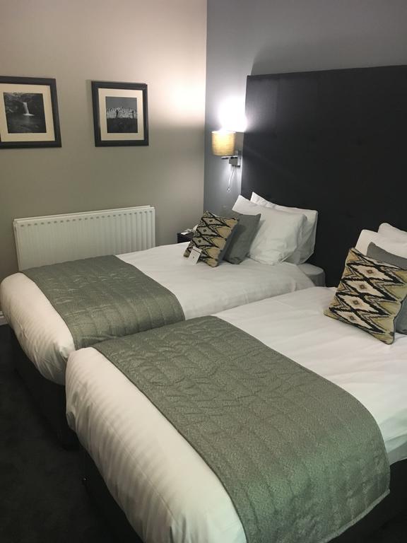 Stafford South Hatherton Hotel Penkridge Buitenkant foto