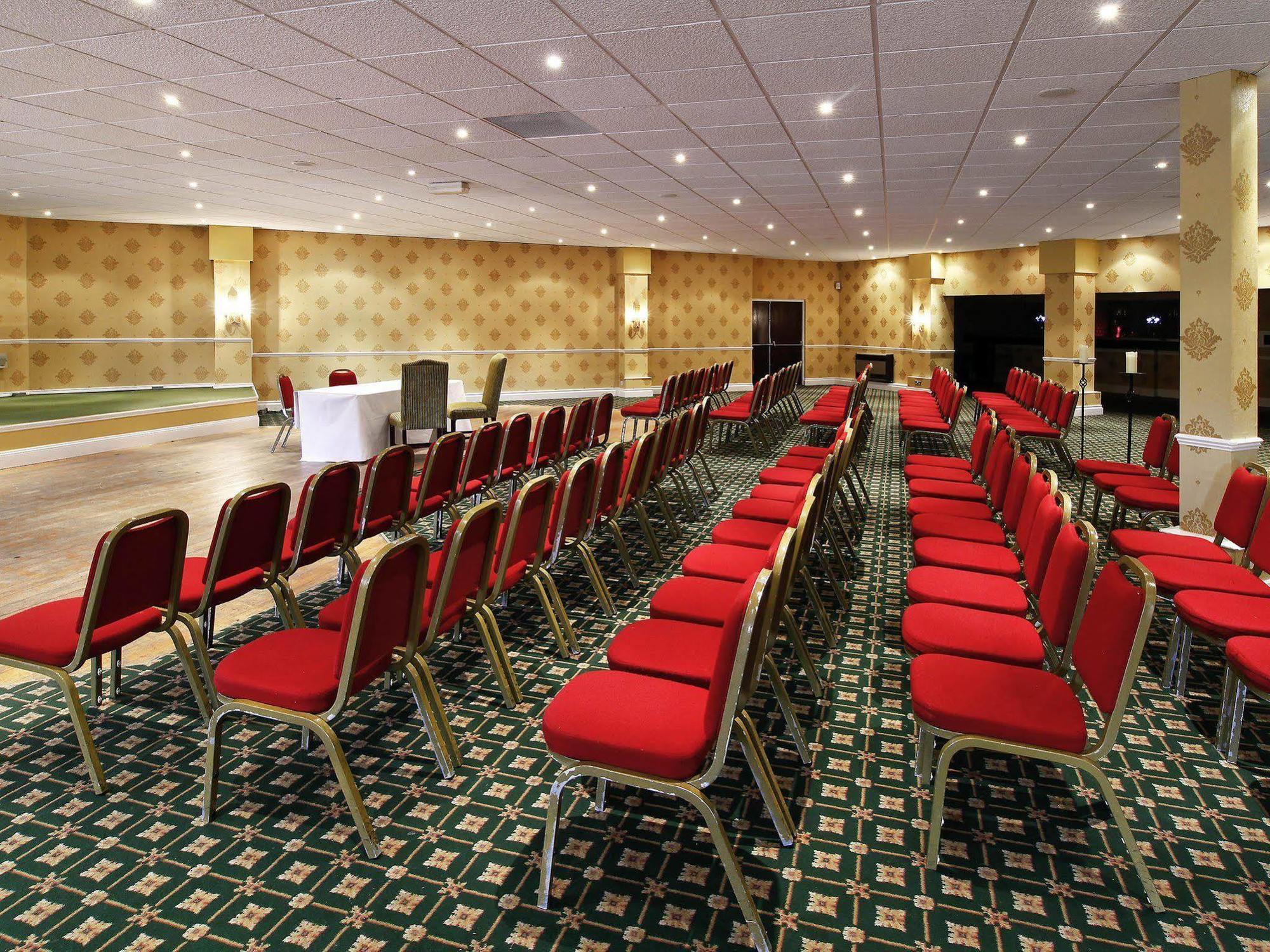 Stafford South Hatherton Hotel Penkridge Buitenkant foto